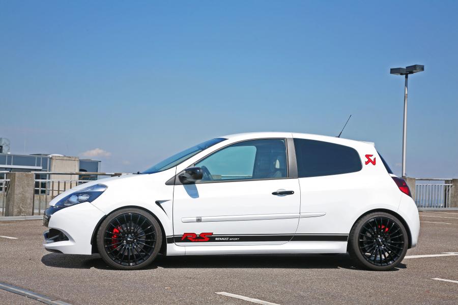  Renault Clio RS by MR Car Design 2011 года  (фото 8 из 10)
